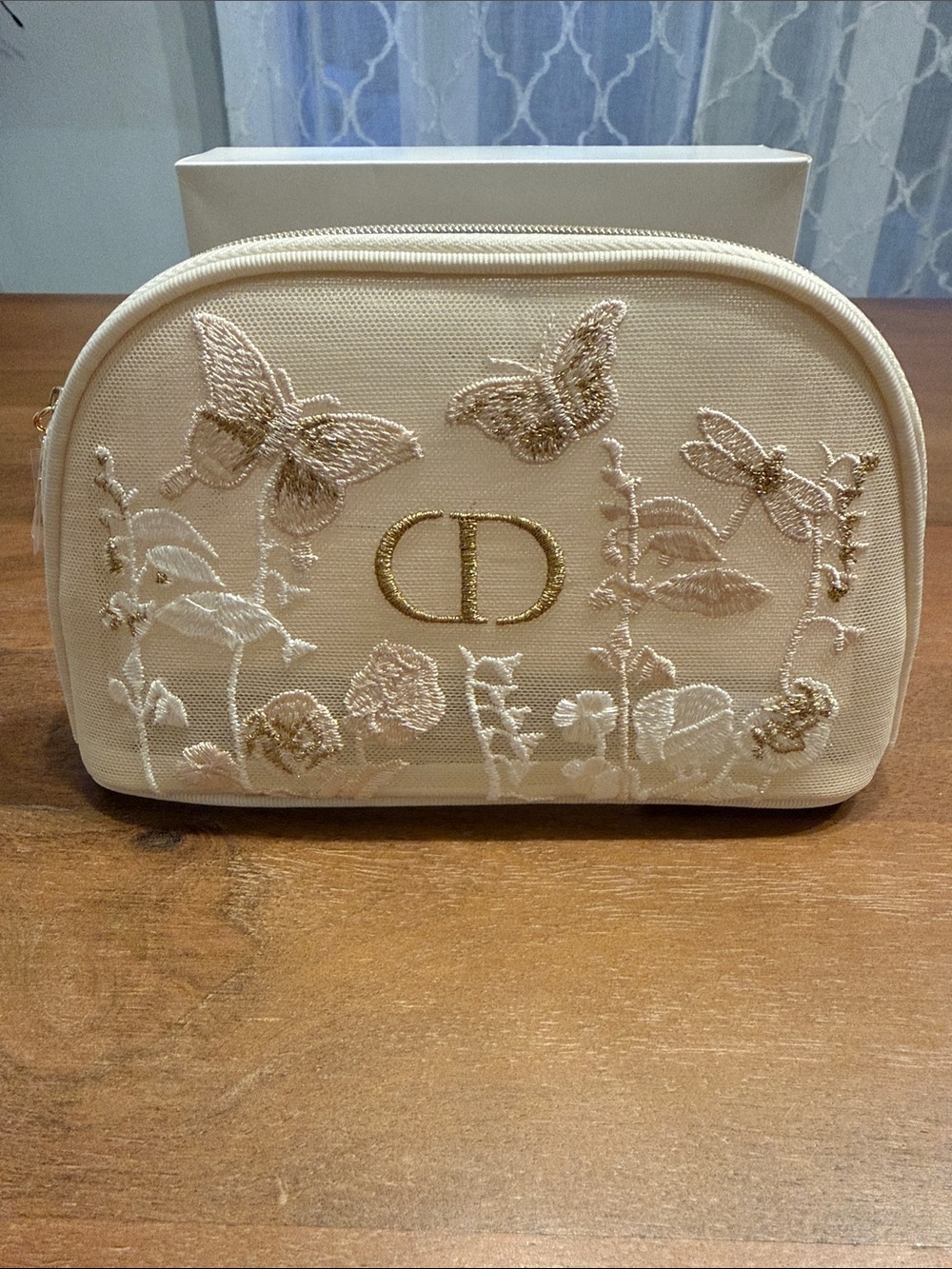 Dior Cream Embroidered Cosmetic Pouch with Gold Logo - Picture 5 of 5